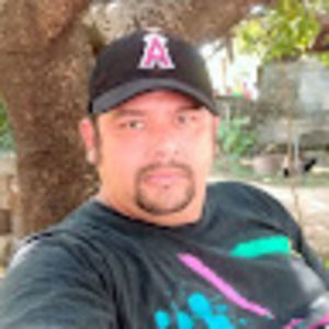 Meet your Posher, Alvaro